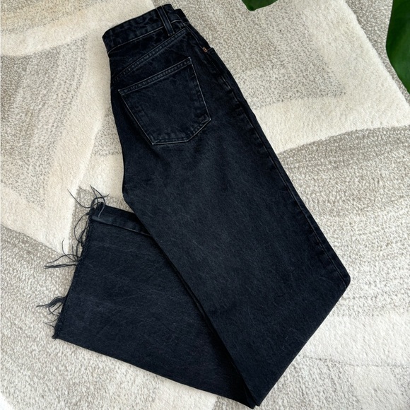 ZARA | High Waisted Wide Leg Jeans - Picture 4 of 5